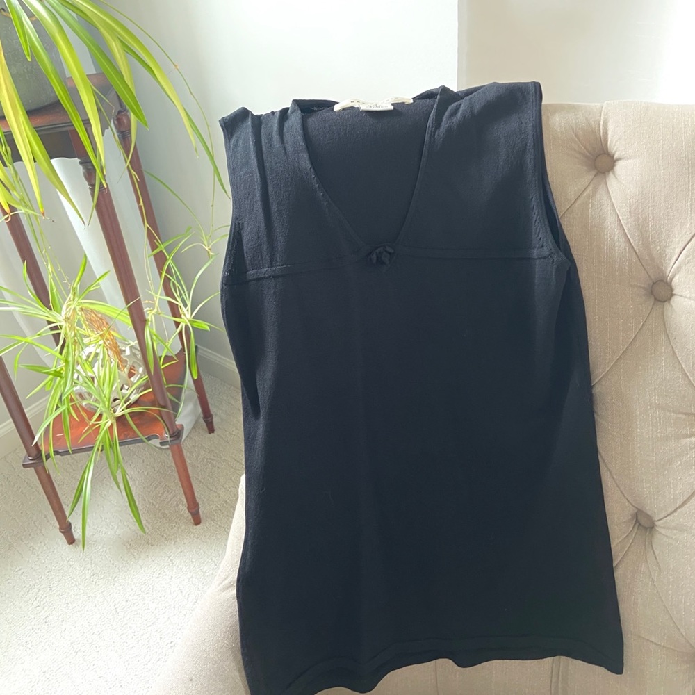 🖤✨ Sale!! Max Studio sleeveless black knit top with bow XS